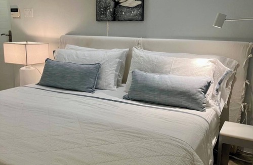 Playa Sardinas I Bed & Breakfast | Just steps away from a tropical garden with mango trees and tropical fruits