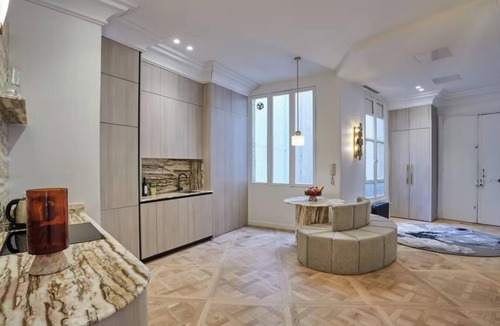 Vivienne Apartment | JUST STEPS AWAY FROM PLACE DE L’OPÉRA &GALERIES LAFAYETTE, BETWEEN PLACE VENDÔME