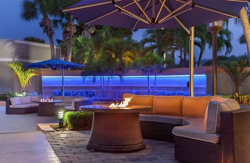 Stuart House | Just Steps From Sun & Sand! Perfect Island Location, Near Elliott Museum!