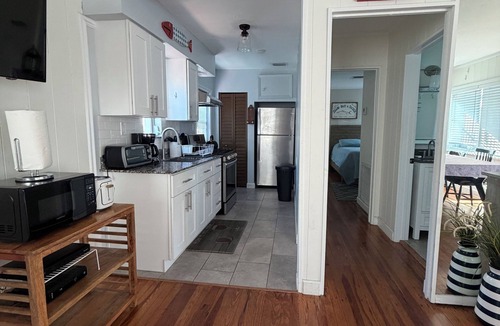Pompano Beach Apartment | Just Steps to the Beach! Relax Across from the Ocean at Saltyside Bungalow
