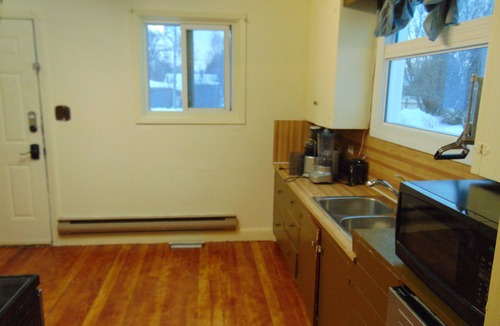 Gilbert Plains House | Just You Vacation Home - Main floor use