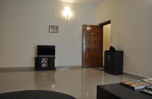 Srirangam Apartment | Jyothi Suites