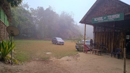Jorhat House | Jyoti Bamboo Garden Homestay
