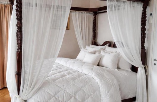 Karjalohja Bed & Breakfast | Källgård