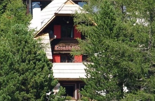 Reichenau House | Kärntnerhaus in Falkertsee by Interhome