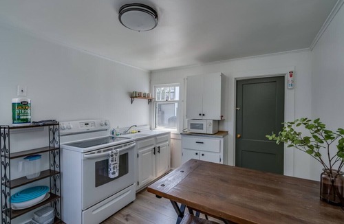 Clayton Apartment | K's Motel - Fishermans Retreat - Cottage