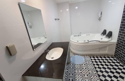 Suphan Buri Hotel | K2 Green Suphan Buri