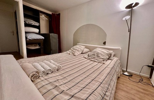 Noisy-le-Grand Apartment | KAALA STAYS - Family apt Disney - Paris Garden Parking
