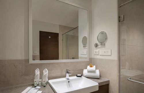 Vadodara Hotel | Kabir Hotel & Spa