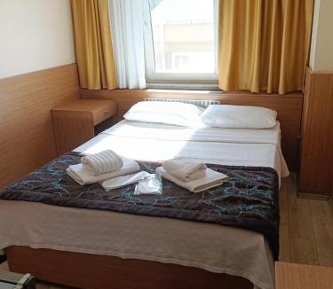 Rasimpasa Hotel | Kadikoy Otel
