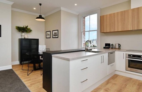 Kaiapoi Apartment | Kaiapoi Luxury Accommodation 2-Historic and Luxury Apartment in Kaiapoi