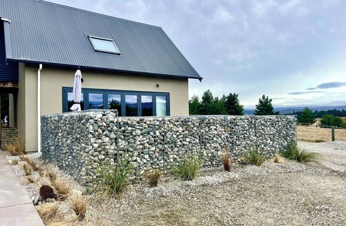 Clyde House | Kaihanu Lodge Luxury Suites for 4