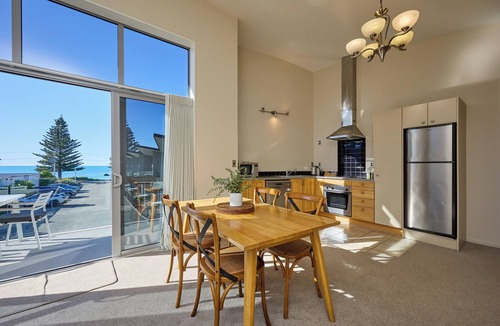 Kaikoura Hotel | Kaikoura Waterfront Apartments