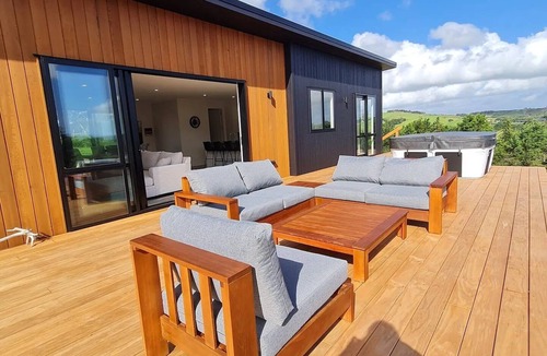 Kaiwaka House | Kaipara Harbour Views. Private estate with Farm park surrounds.