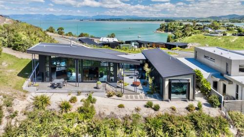 Ngaio Bay House | Kaiteri Sands Retreat