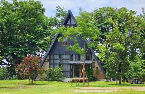 Ratchaburi House | Kaitoon's River House