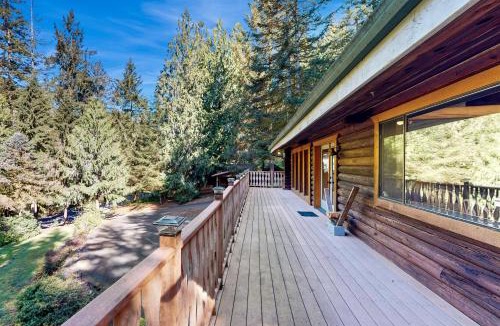 Kalama House | Kalama River View! Family-Friendly Nature Escape