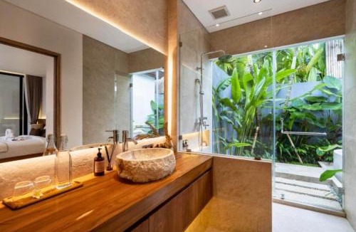 Pejeng Villa | Kalya Luxurious 8 BR Private Pool Villa