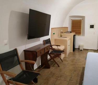 Aroniadika Apartment | Kamara Nest - More than a stay