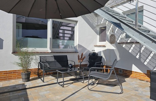 Frankenberg House | Kamingo for 12 people - Central, terrace, PS4 & Stream