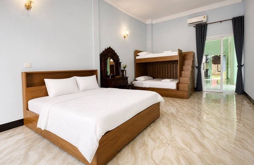 Kampot Hostel | Kampot Breeze Hostel