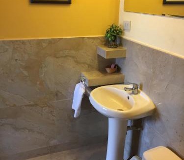 Miraflores Apartment | Kanata Properties