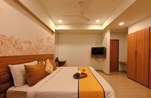 Palasia Hotel | KANCHAN TILAK