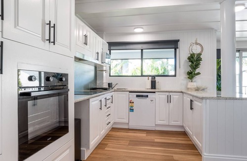 Kangaroo Point Apartment | Kangaroo Point Urban Escape Walk to River & CBD