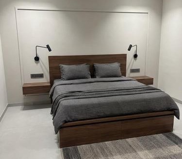 Vadanemelli Hotel | Kannan residency