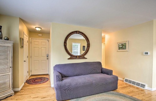 Northeast Kansas City Apartment | Kansas City Apt, Walk to KC Museum/Med School
