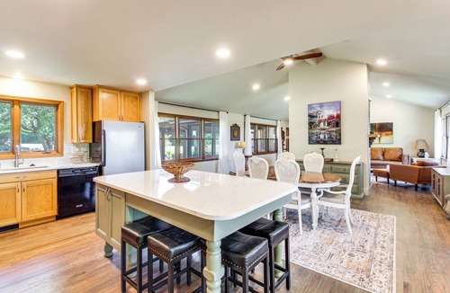 Manhattan House | Kansas Gem w/Fire Pit & Views: 10 Mi to Dtwn!