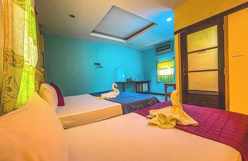 Lan Saka Hotel | Kanta Hill Resort