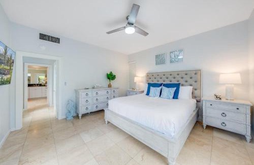 Napili House | Kapalua Bay Villas 20G4 · KBV 20G4 Updated OceanFront for Whale