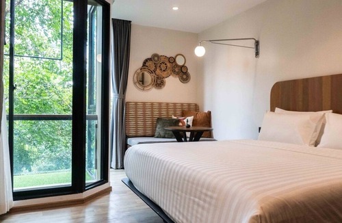 Khlong Tan Bed & Breakfast | Karaarom Hotel