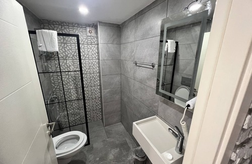 Pendik District Hotel | Karaca Suite