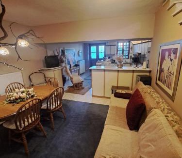 Karyes Apartment | Karachalios Maisonette