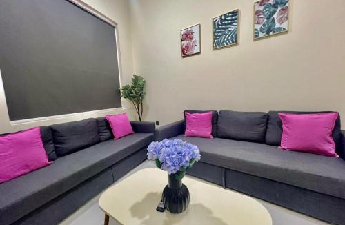 Bur Dubai Apartment | Karama Palace Home