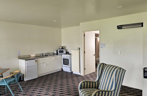 Karamea Hotel | Karamea Hotel