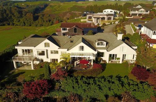 Rotorua Bed & Breakfast | KARANDA BnB