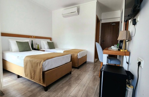 Eski Lara Hotel | Karden Otel