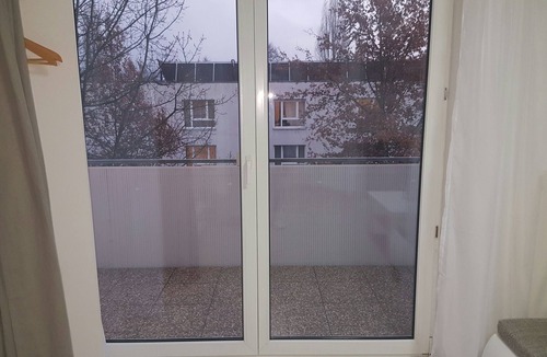 Neckarsulm Apartment | KaRest – Compact Apartment with Balcony