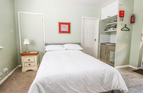 Worthing House | Karibu