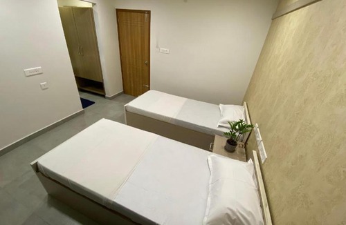 Perumbaikad Hotel | KARIPPALS INN