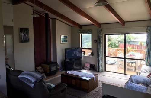 Karitane House | Karitane Paradise with views of estuary