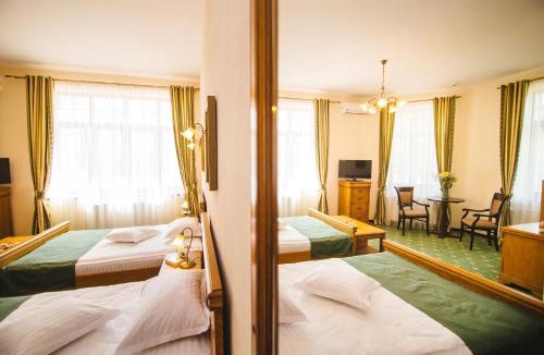 Sebes Hotel | Karlhof