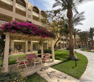 Al Ahyaa Apartment | Karma Hotel Studio with beach and pools-foreign guests only