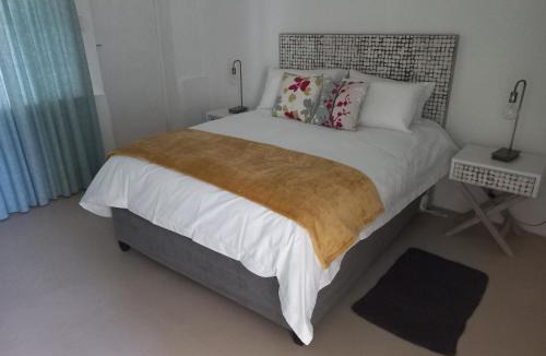 Middelburg House | Karooland Gastehuis
