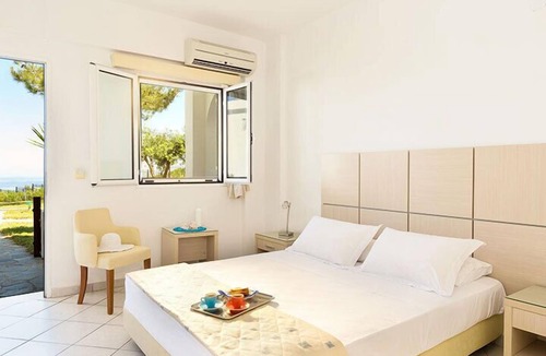 Gialiskari Hotel | Karras' Star Hotel