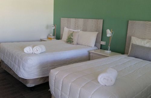 Karuah Hotel | Karuah Gardens Motel