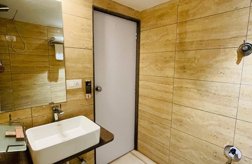 Gandhinagar Hotel | Kasa Hotel